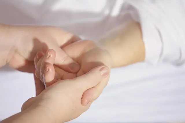 Les Meilleures Techniques de Massage Facial pour un Teint Éclatant