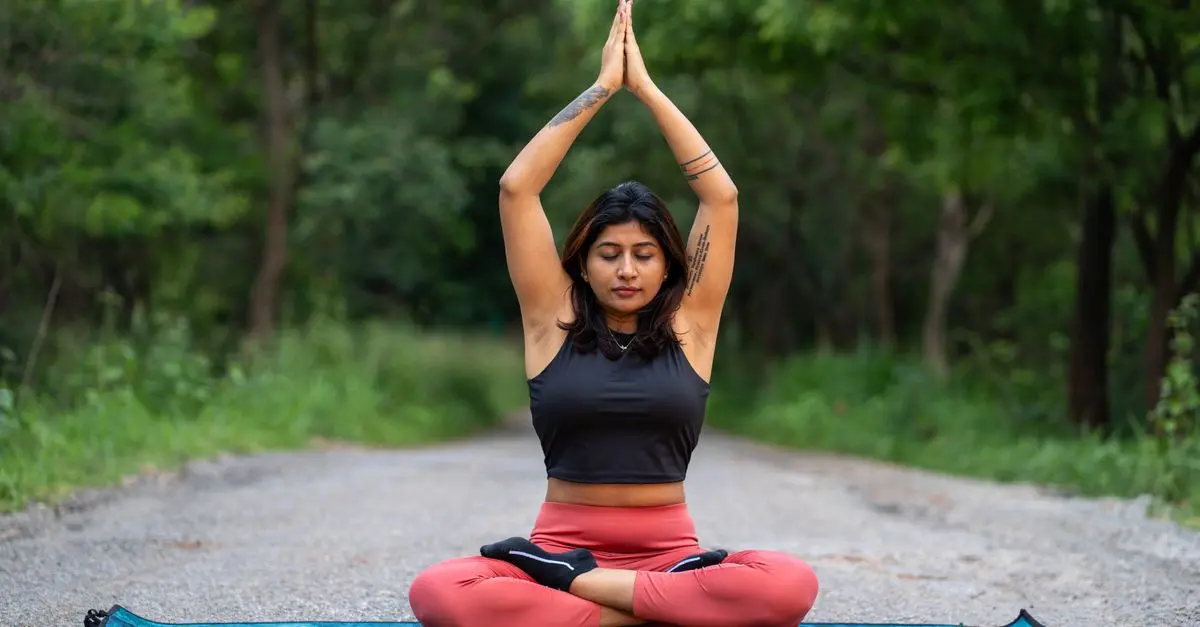 Le Yoga du Visage : Booster Naturel pour un Teint Parfait