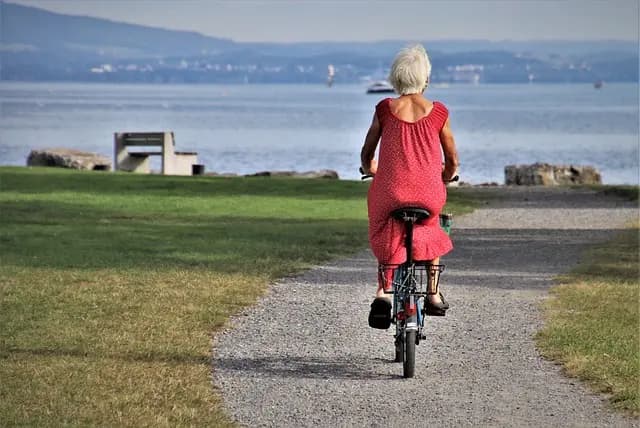Les Meilleures Astuces pour un Teint Parfait en Été