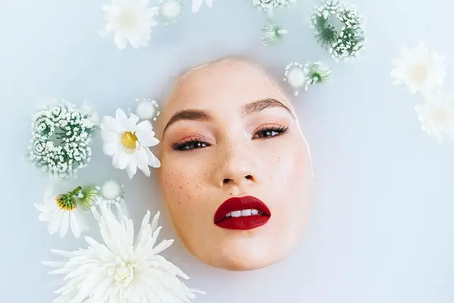 Les Secrets d'un Teint Parfait : Astuces et Produits Essentiels
